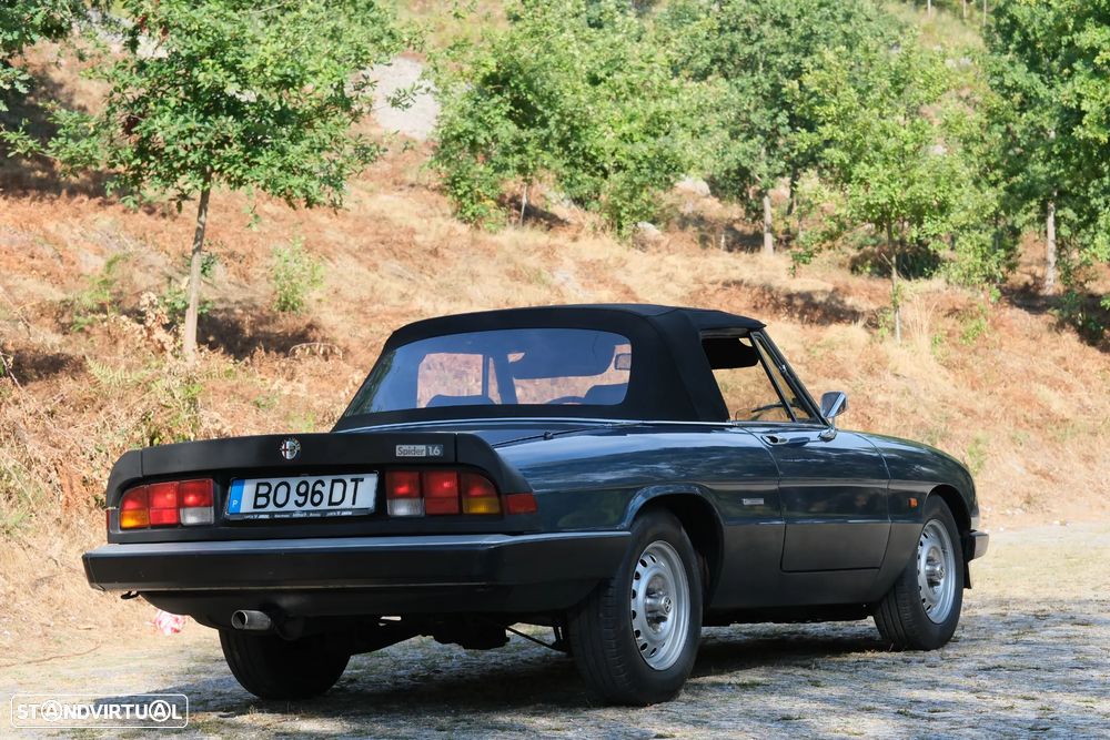 Alfa Romeo Spider 1.6 - 18
