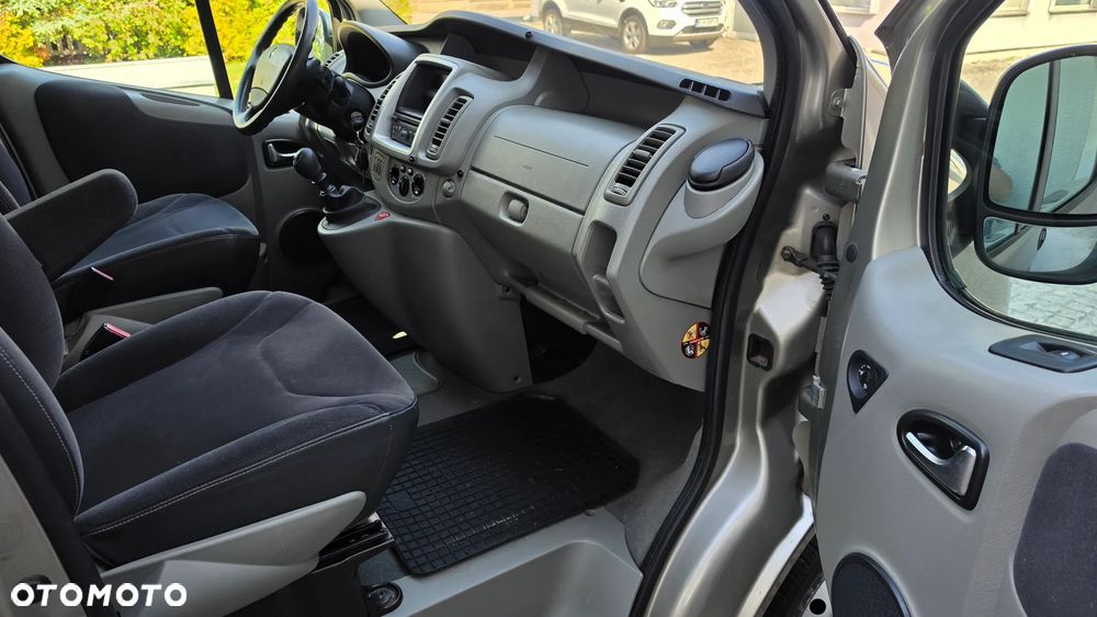Renault Trafic Passenger Pack Clim - 12