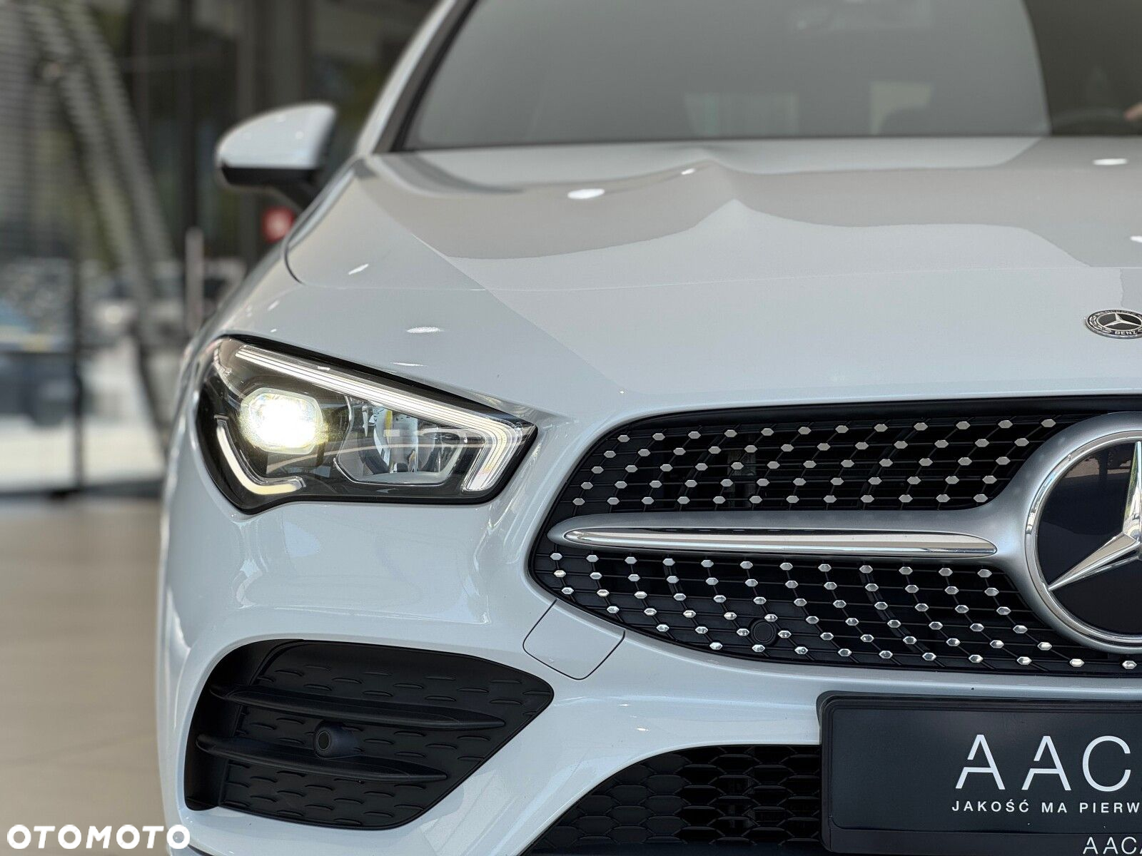 Mercedes-Benz CLA - 40