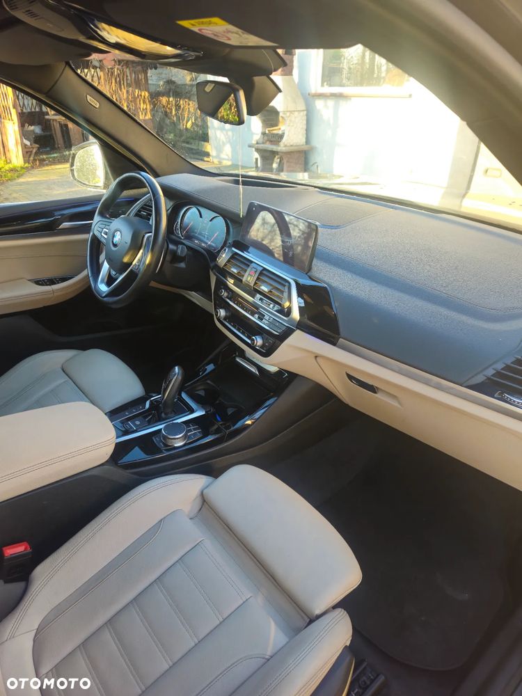 BMW X3 xDrive20d Luxury Line - 12