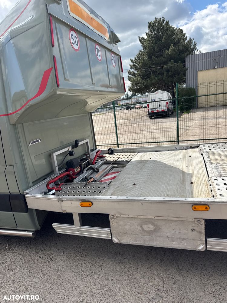 Mercedes-Benz Sprinter - 4