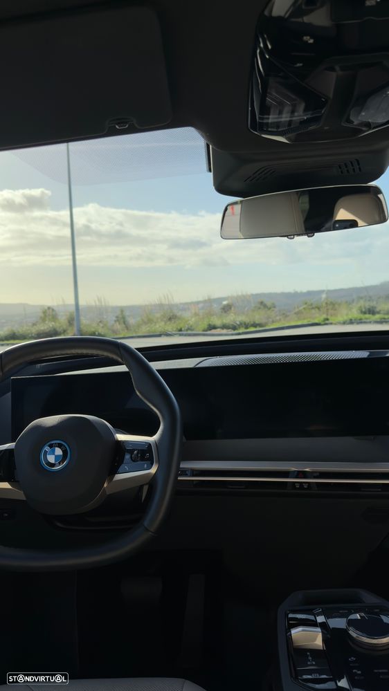 BMW iX xDrive 50 - 31