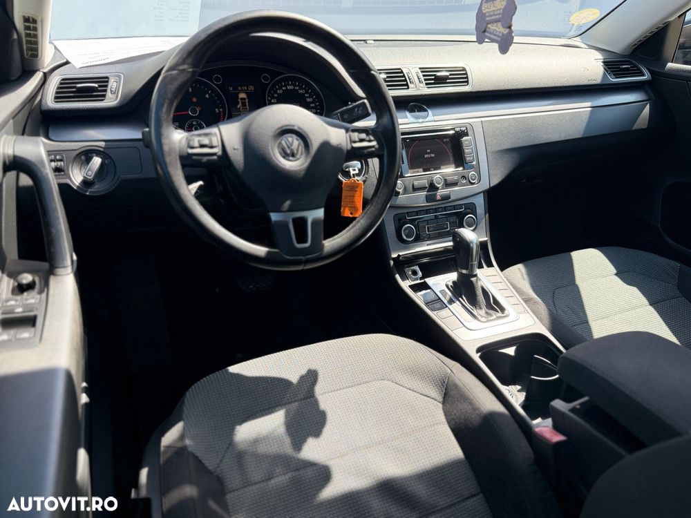 Volkswagen Passat 2.0 TDI DSG BlueMotion Technology Comfortline - 5