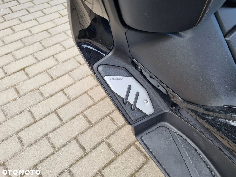 Yamaha X-max - 8
