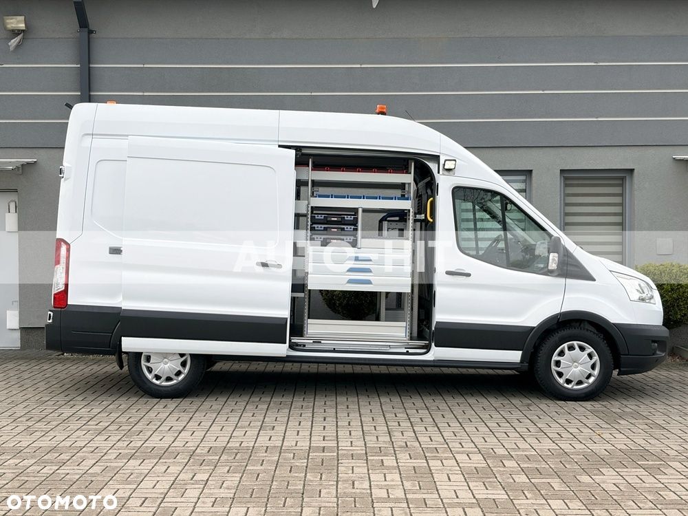 Ford Transit - 12