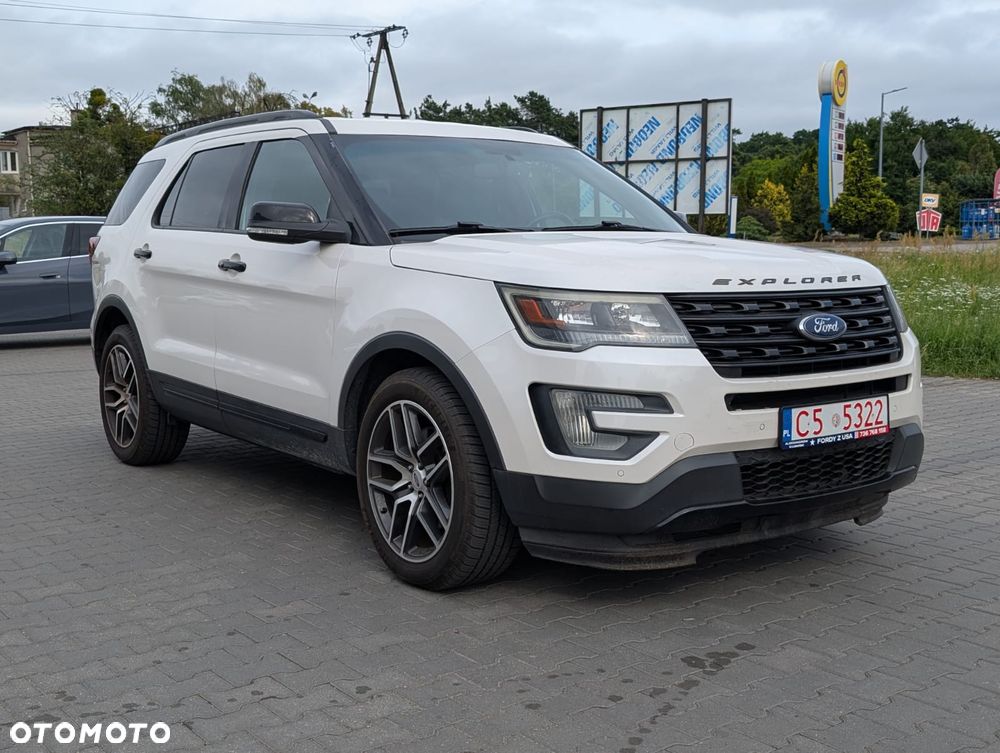 Ford Explorer - 1