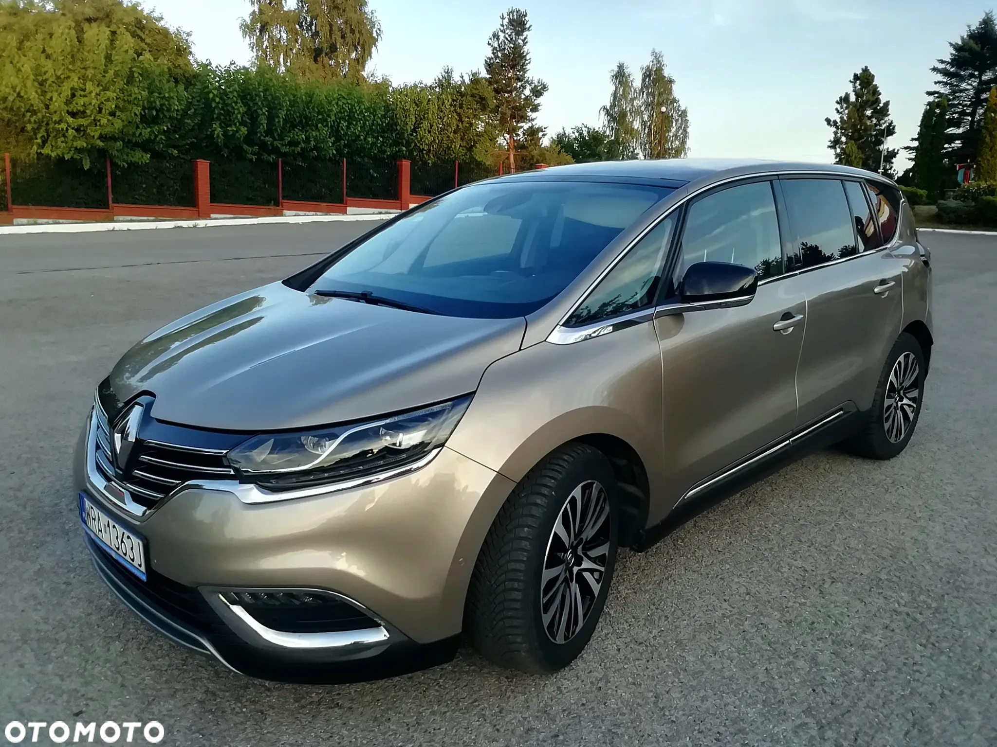 Renault Espace 1.6 dCi Energy Initiale Paris EDC 7os - 4