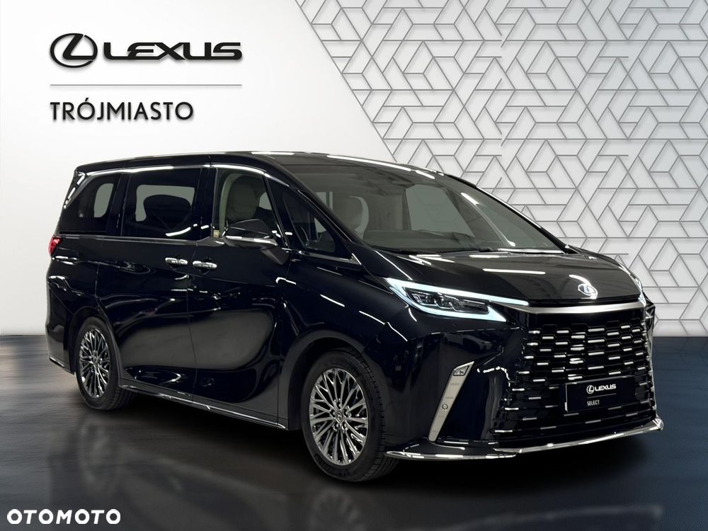 Lexus LM - 8