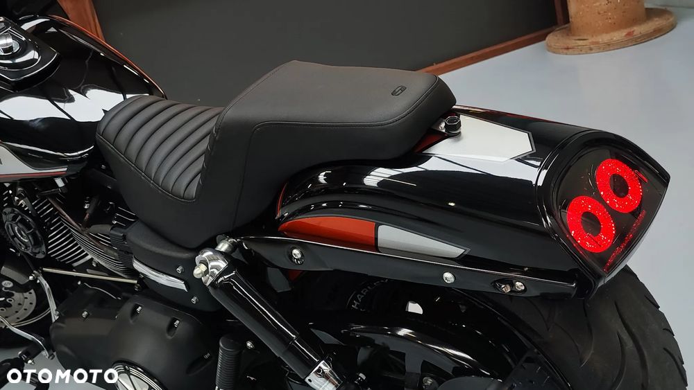 Harley-Davidson Dyna - 32