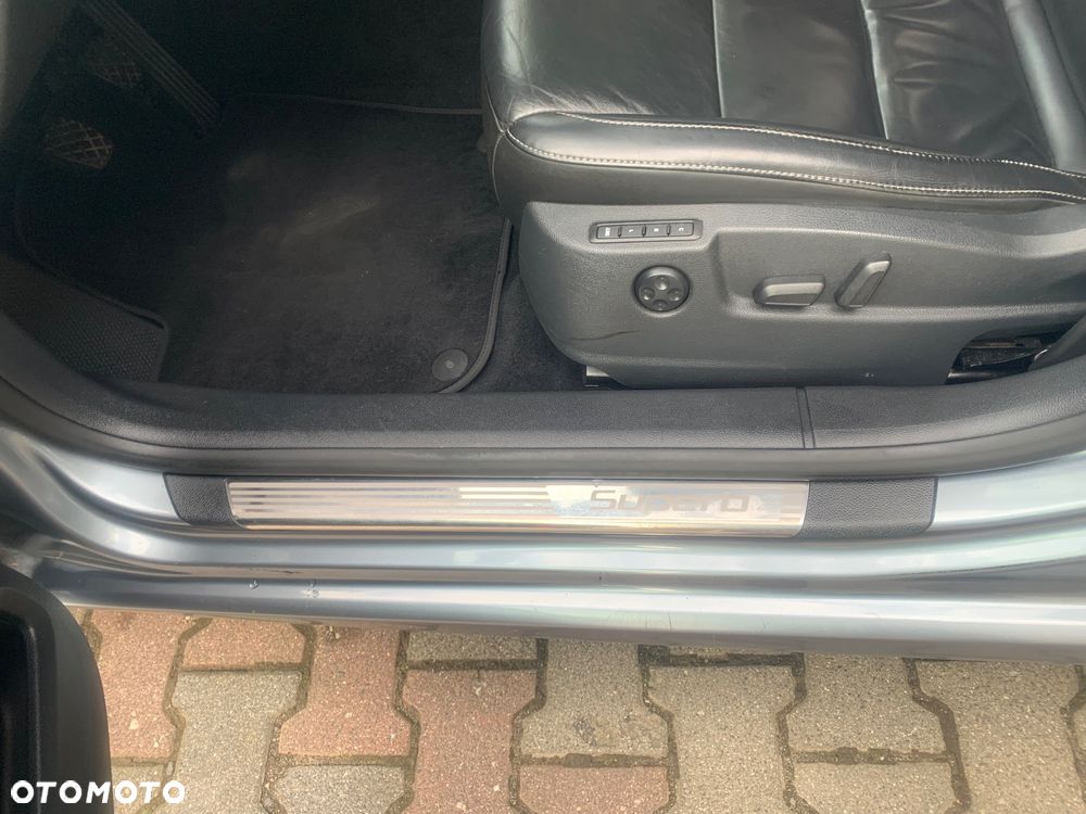 Skoda Superb 2.0 TDI 4x4 Ambition - 29