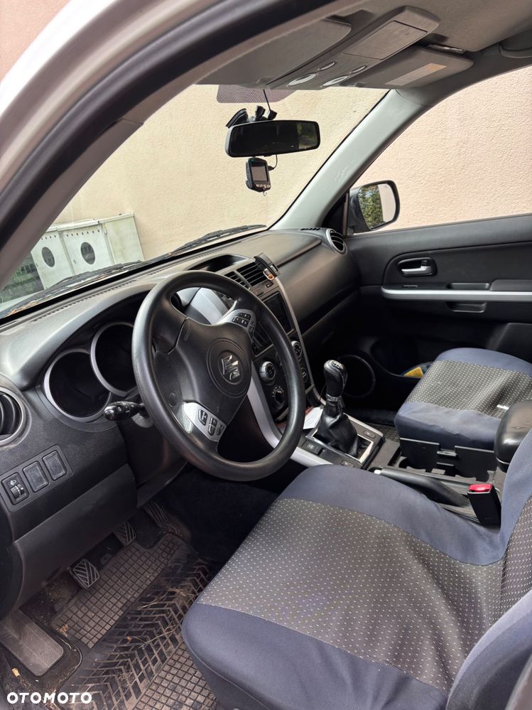Suzuki Grand Vitara - 4