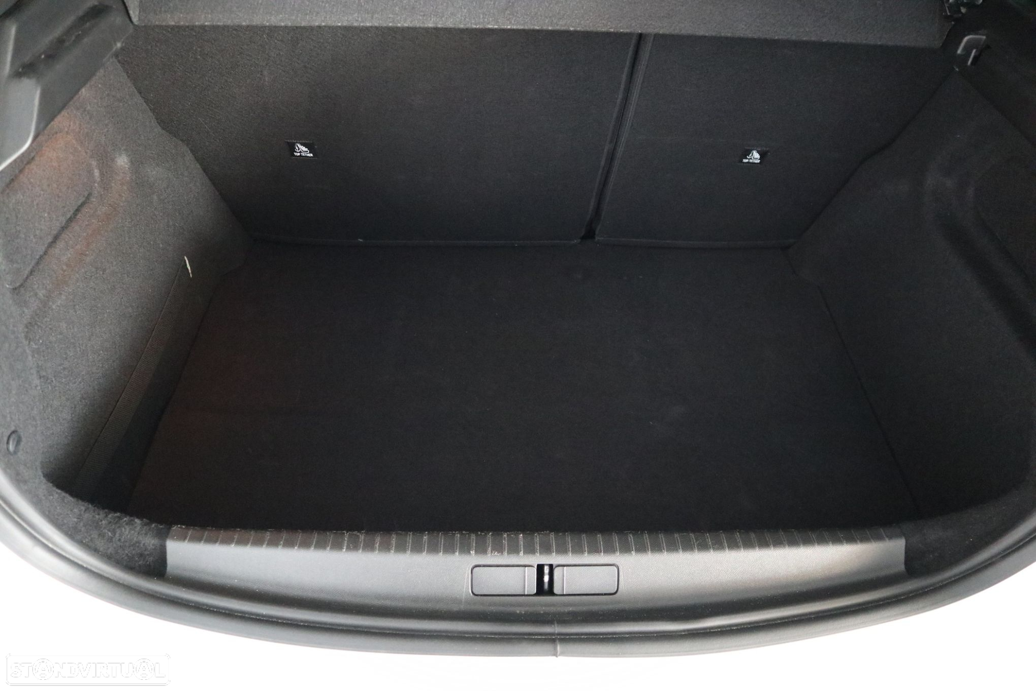 Peugeot 208 1.2 PureTech Active - 5