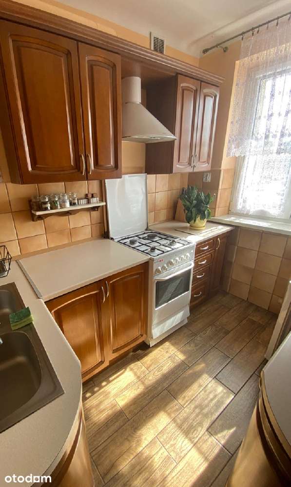 2 pokoje, 34m2, balkon, III piętro, umeblowane, os. Kaliniec