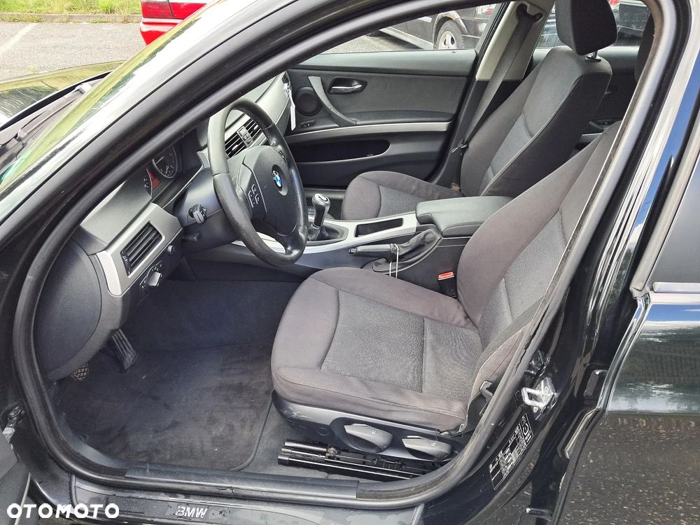 BMW Seria 3 320d - 8