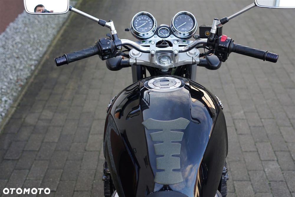 Suzuki GSX - 17