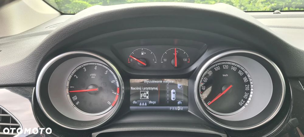 Opel Astra 1.4 T Dynamic S&S - 28