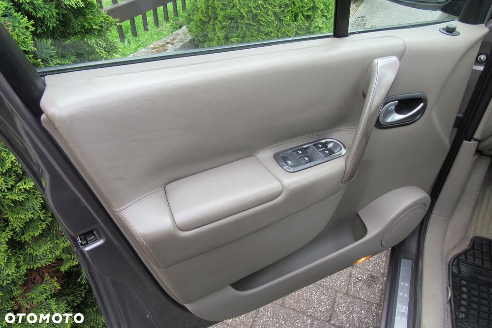 Renault Scenic 1.6 16V Confort Authentique - 9