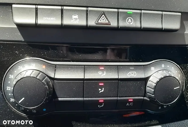 Mercedes-Benz VITO - 16