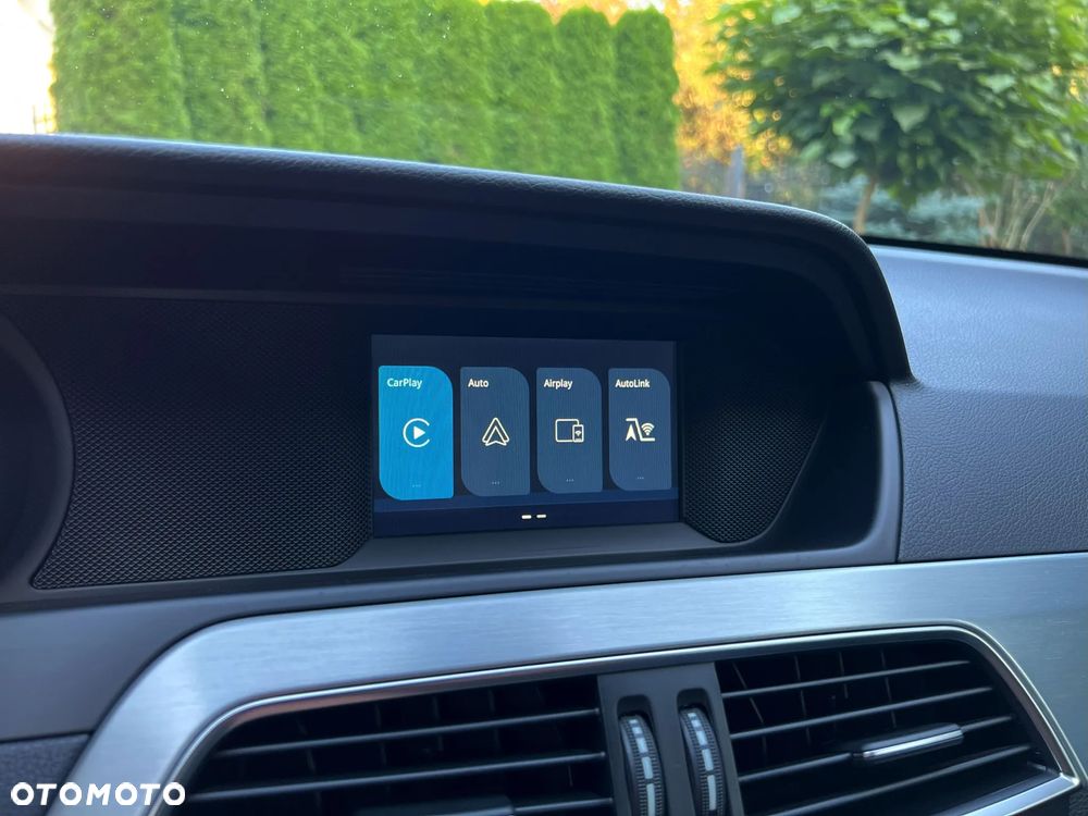 Mercedes-Benz Klasa C 180 Coupe BlueEFFICIENCY 7G-TRONIC - 28