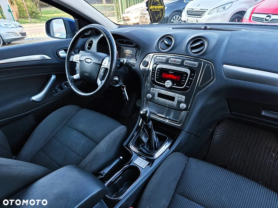 Ford Mondeo 2.0 FF Platinium X Plus (Titanium) - 37