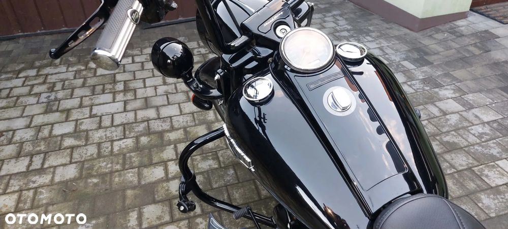 Harley-Davidson Touring Road King - 30