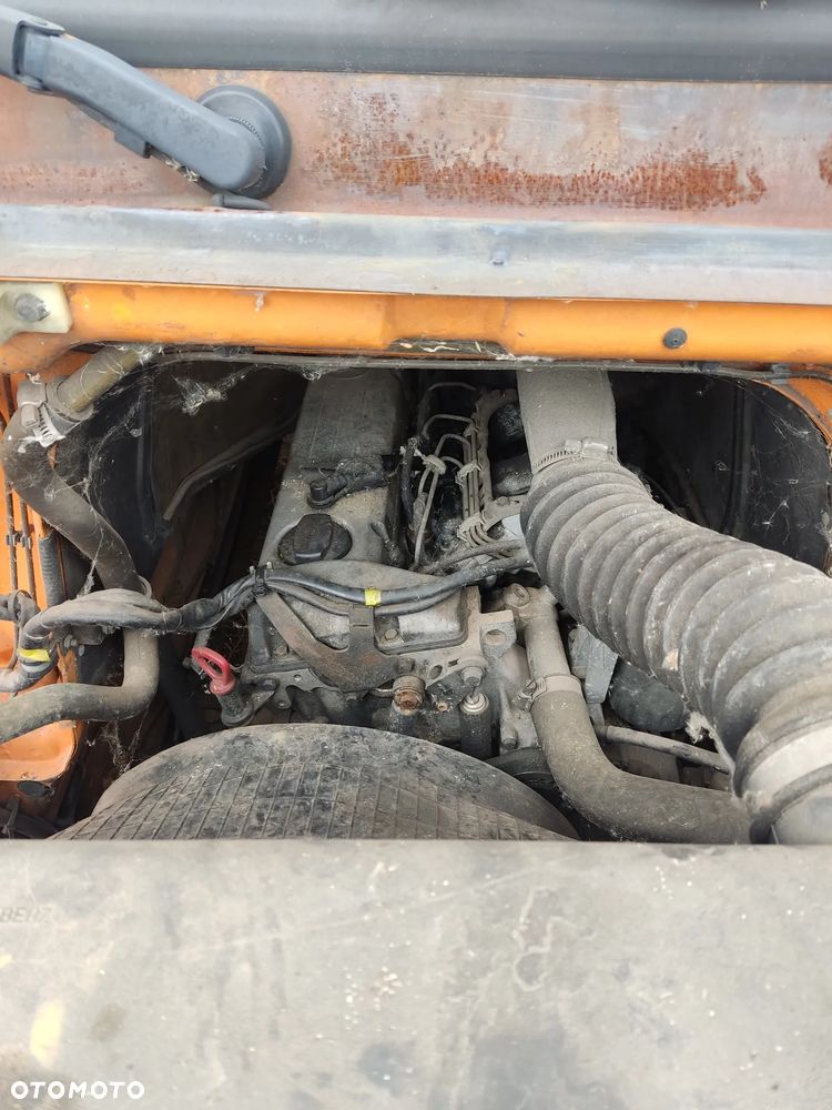 Mercedes-Benz 508D - 8