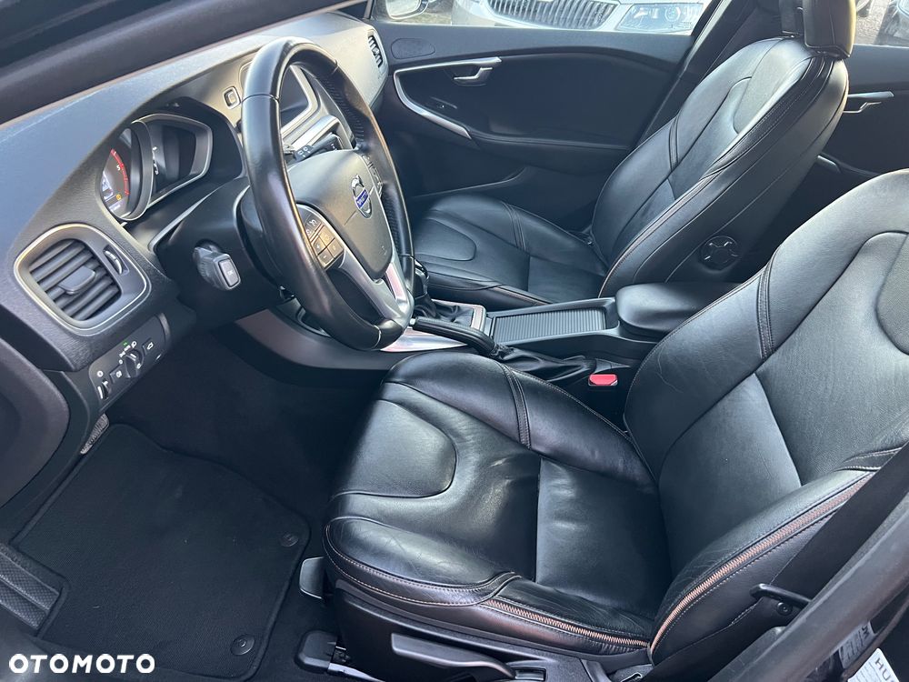 Volvo V40 Cross Country D3 Geartronic Momentum - 6