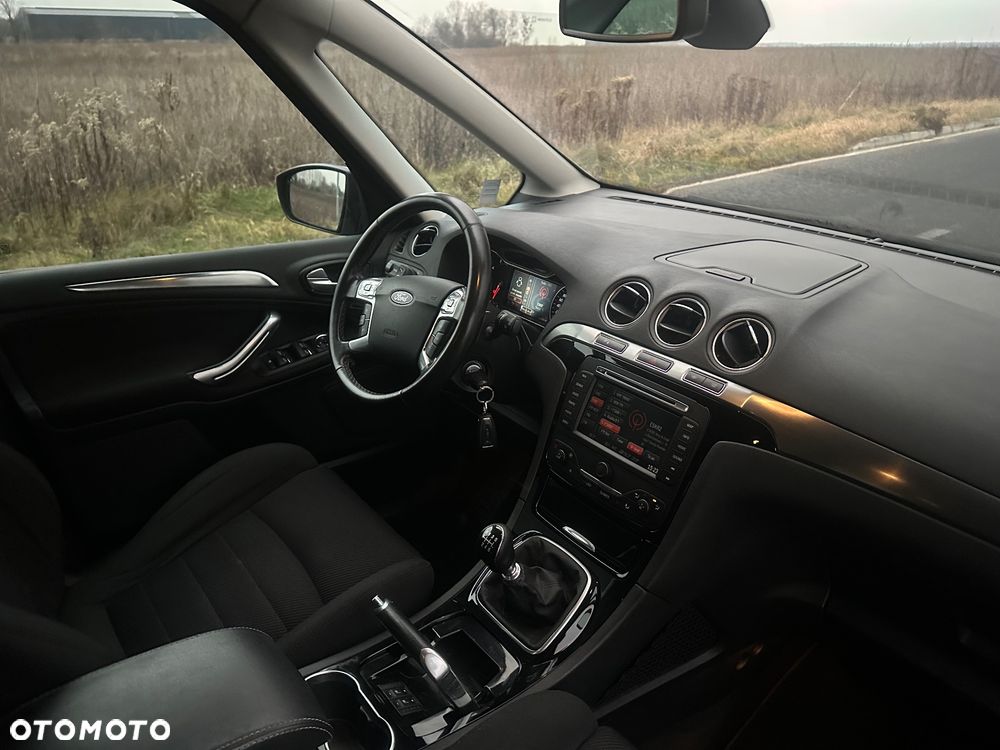 Ford Galaxy 2.0 TDCi Titanium - 24