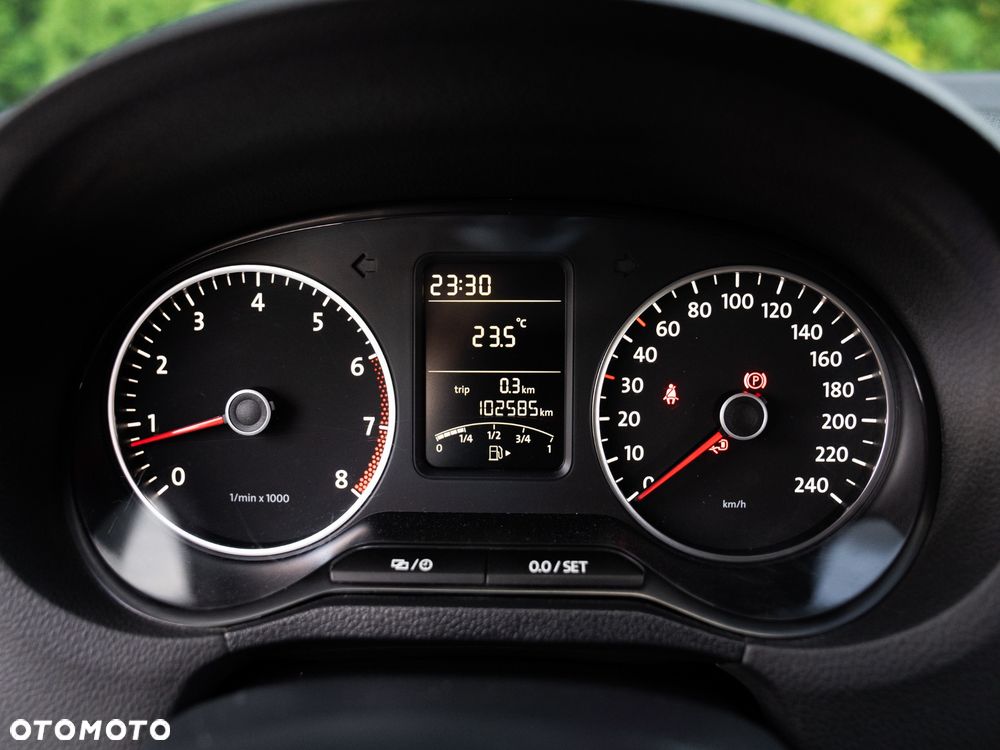 Volkswagen Polo 1.2 TSI Cross - 33