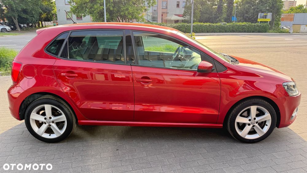 Volkswagen Polo 1.4 TDI Blue Motion Technology Lounge - 21