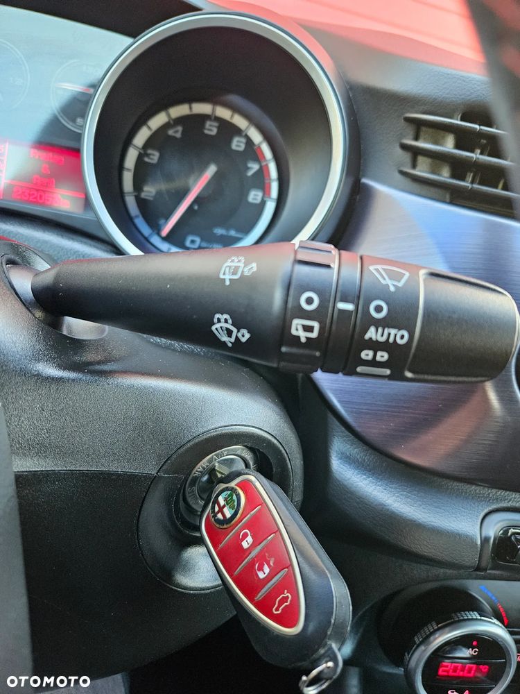 Alfa Romeo Giulietta - 33