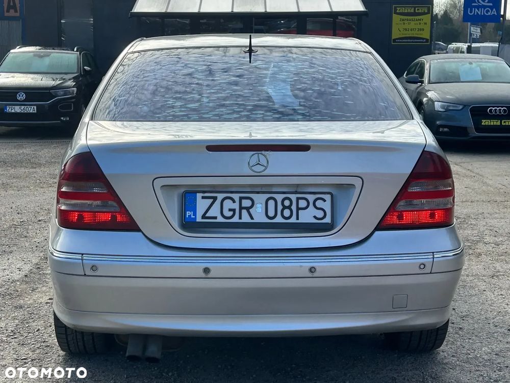 Mercedes-Benz Klasa C 200 T CDI Avantgarde - 8