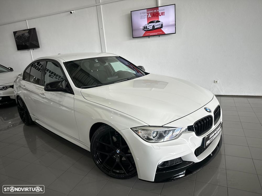 BMW 320 d Pack M - 32