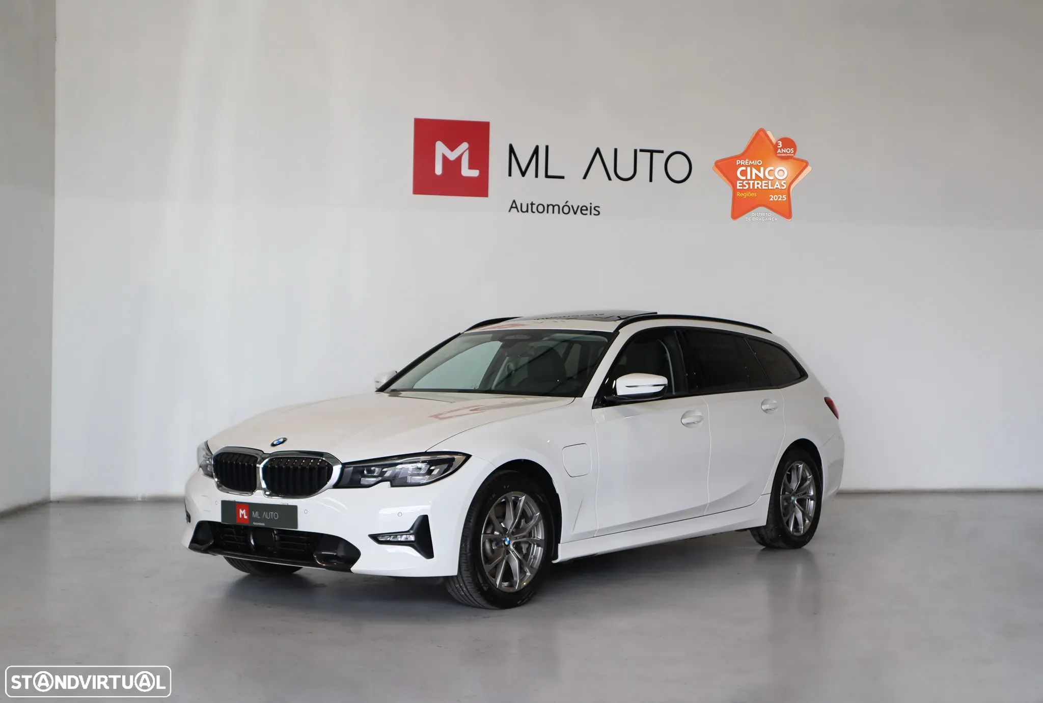 BMW 330 e Touring Line Sport Auto - 1