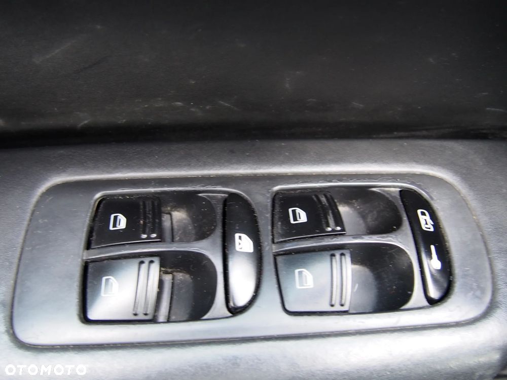 Porsche Cayenne Turbo - 28