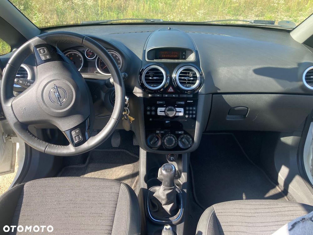 Opel Corsa 2014 photo 4