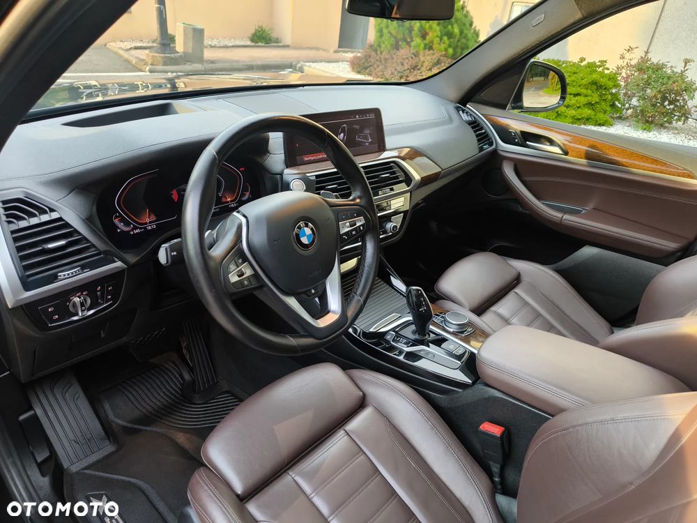 BMW X3 xDrive30i Luxury Line - 12