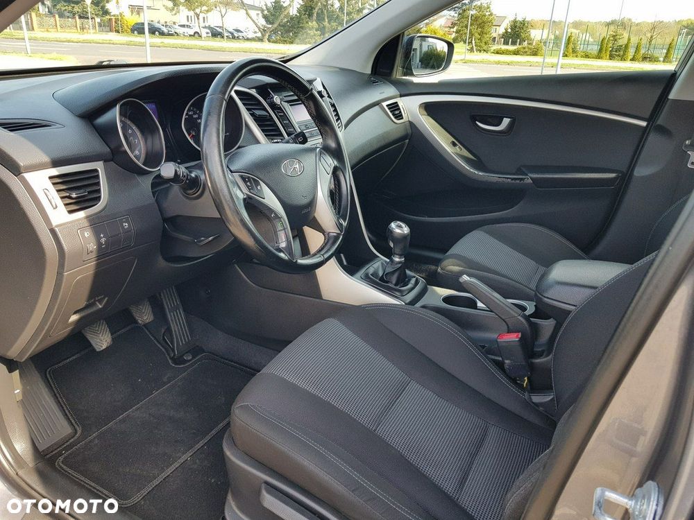 Hyundai i30 1.4 Classic + - 9