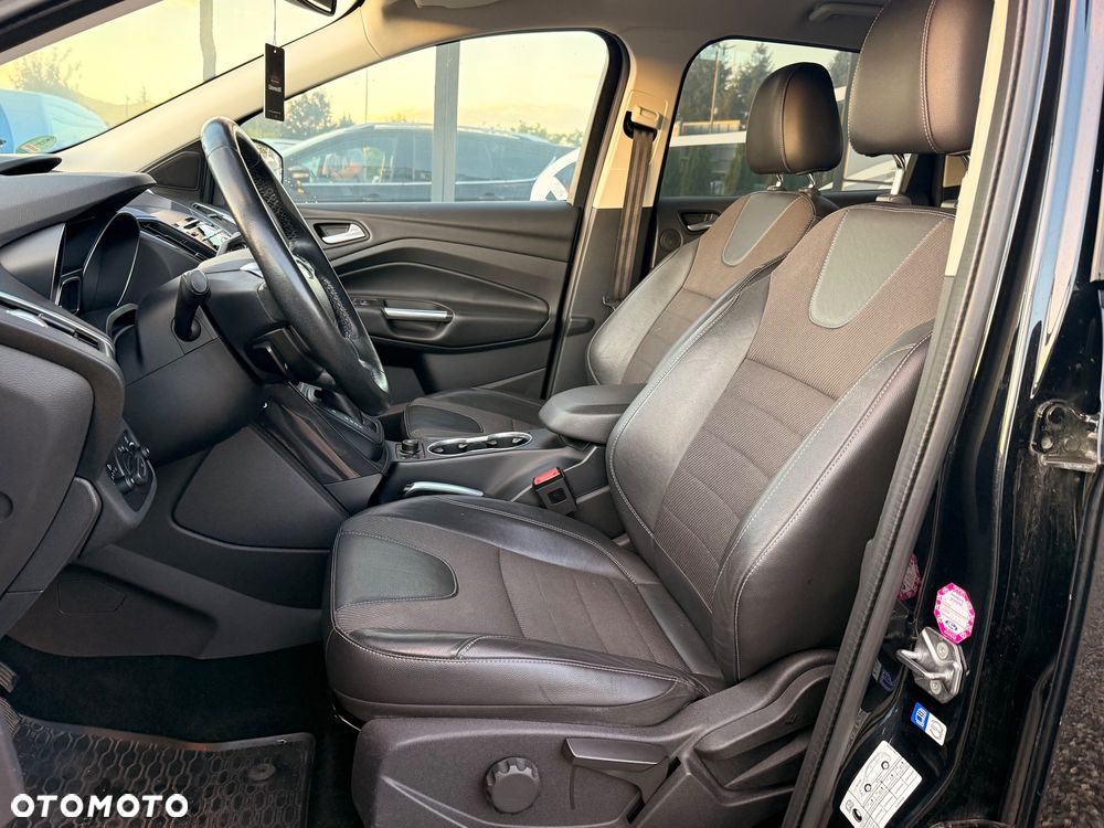 Ford Kuga 2.0 TDCi 4x4 Titanium - 34