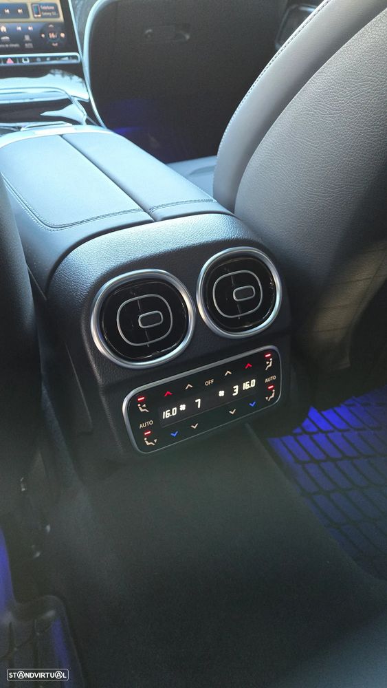Mercedes-Benz C 63 AMG S E Performance 4Matic - 28