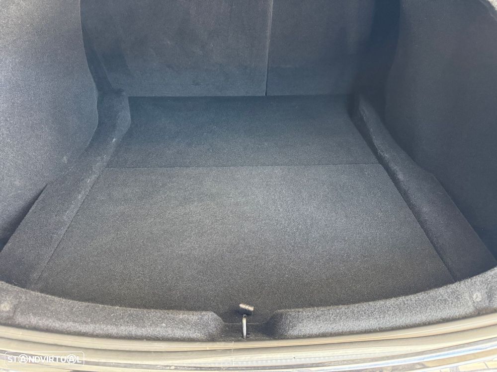 Tesla Model 3 Tração Traseira - 52