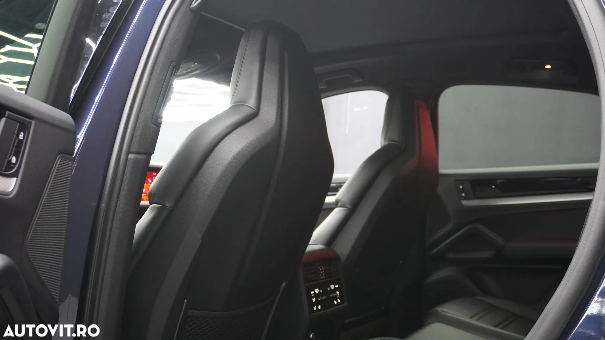 Porsche Cayenne Coupe Standard - 15
