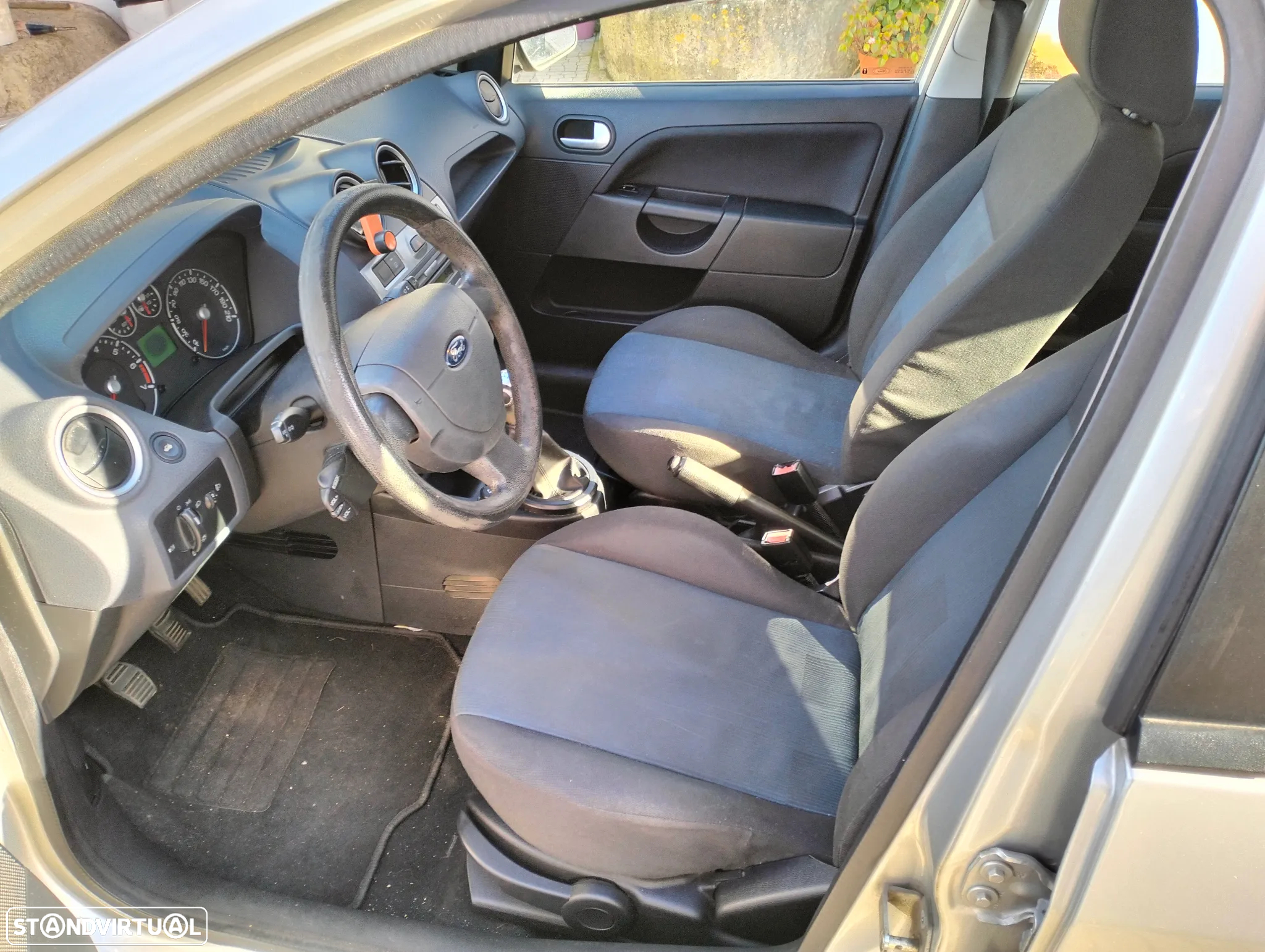 Ford Fiesta 1.25 Ambiente - 3