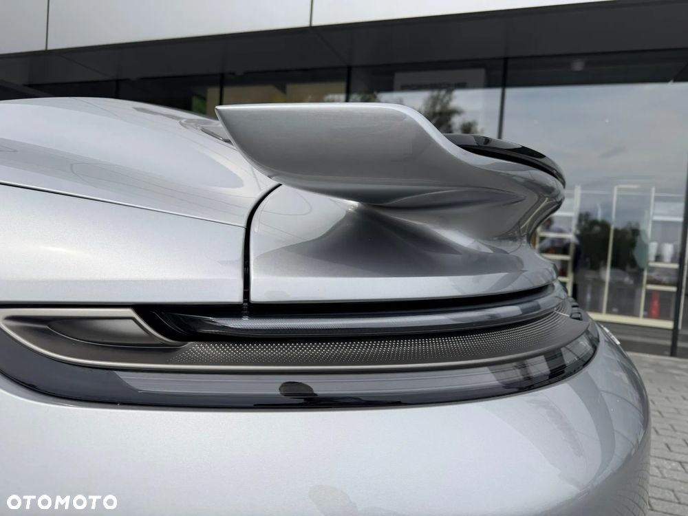 Porsche 911 Carrera Turbo S - 33