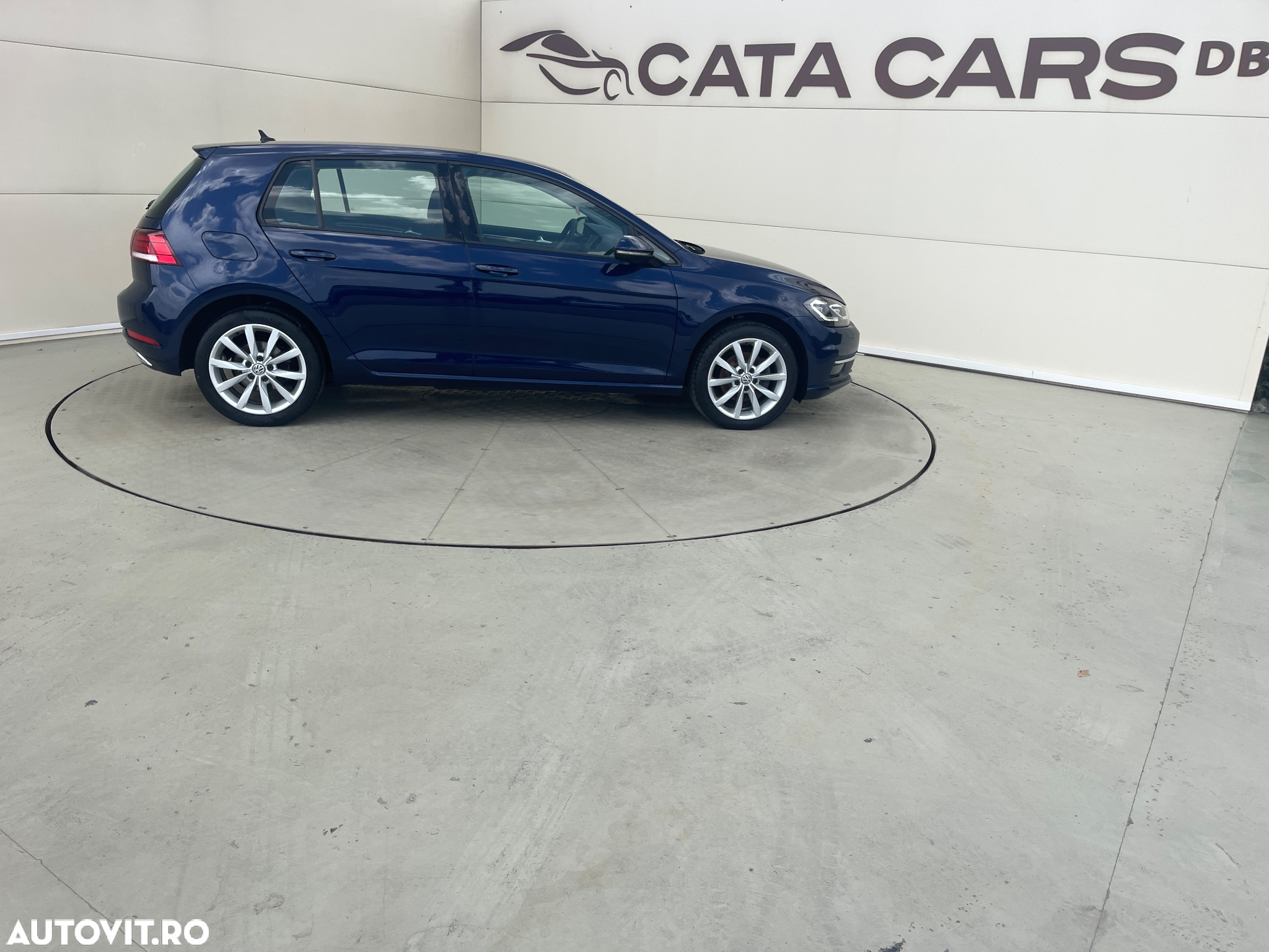 Volkswagen Golf 2.0 TDI (BlueMotion Technology) Highline - 17