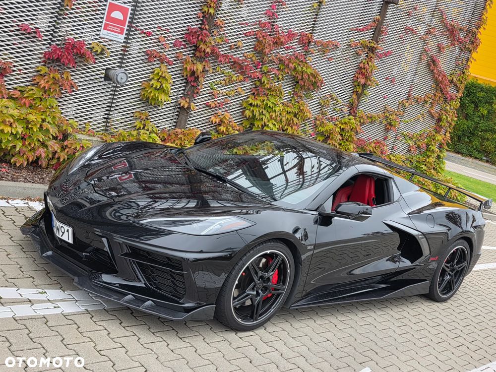 Chevrolet Corvette - 4