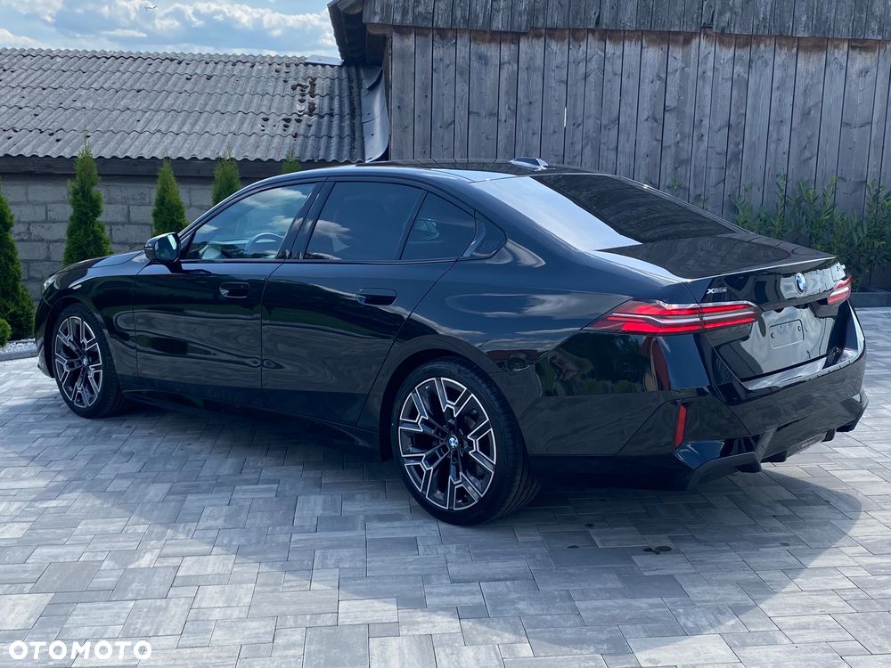 BMW Seria 5 520d xDrive - 18