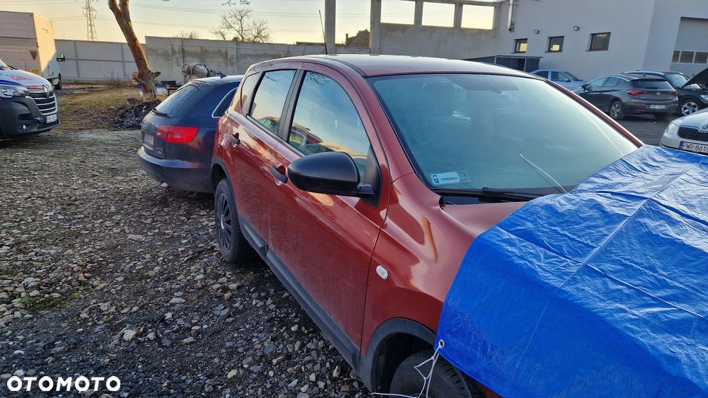 Nissan Qashqai - 2