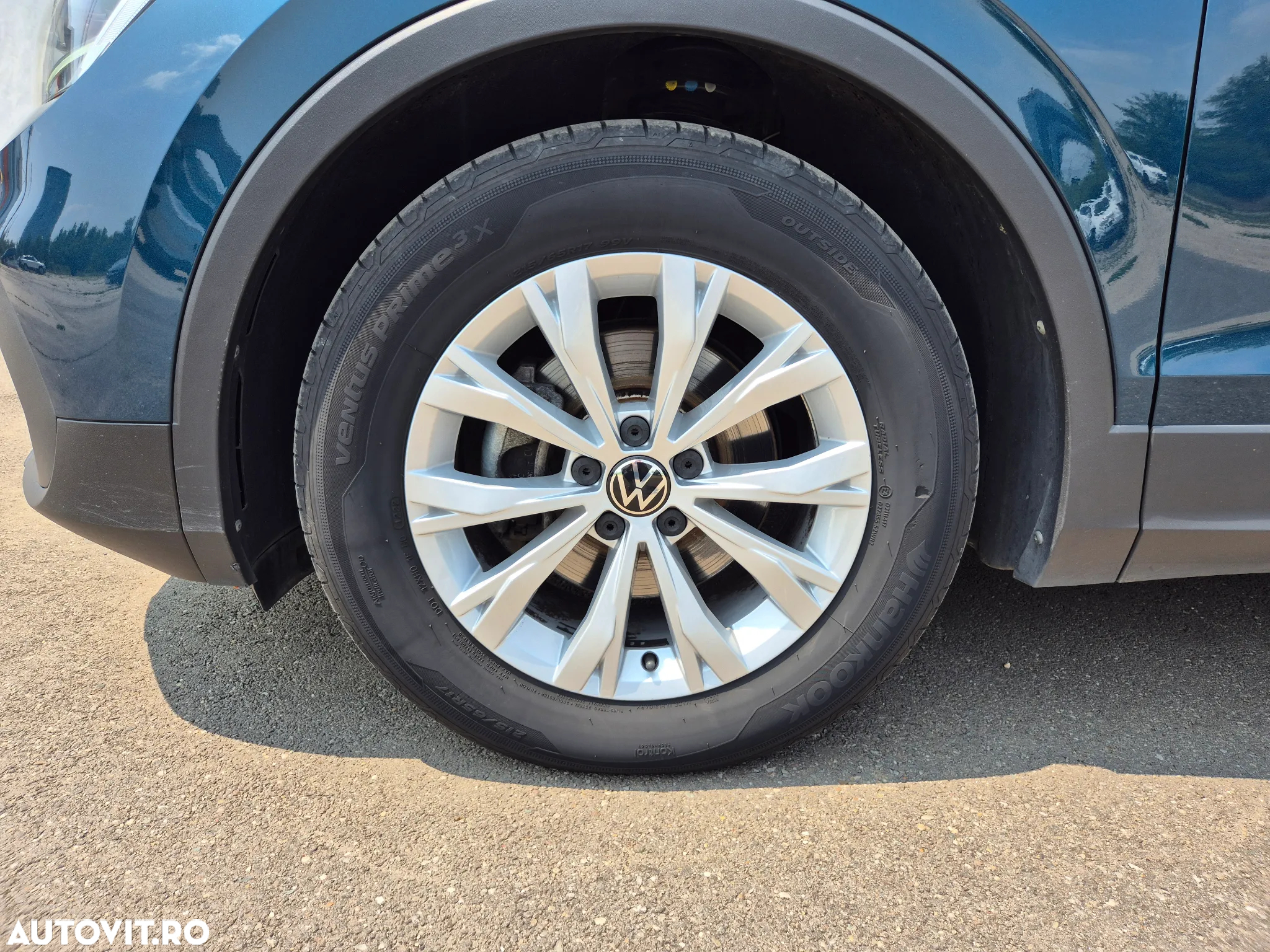 Volkswagen Tiguan - 31