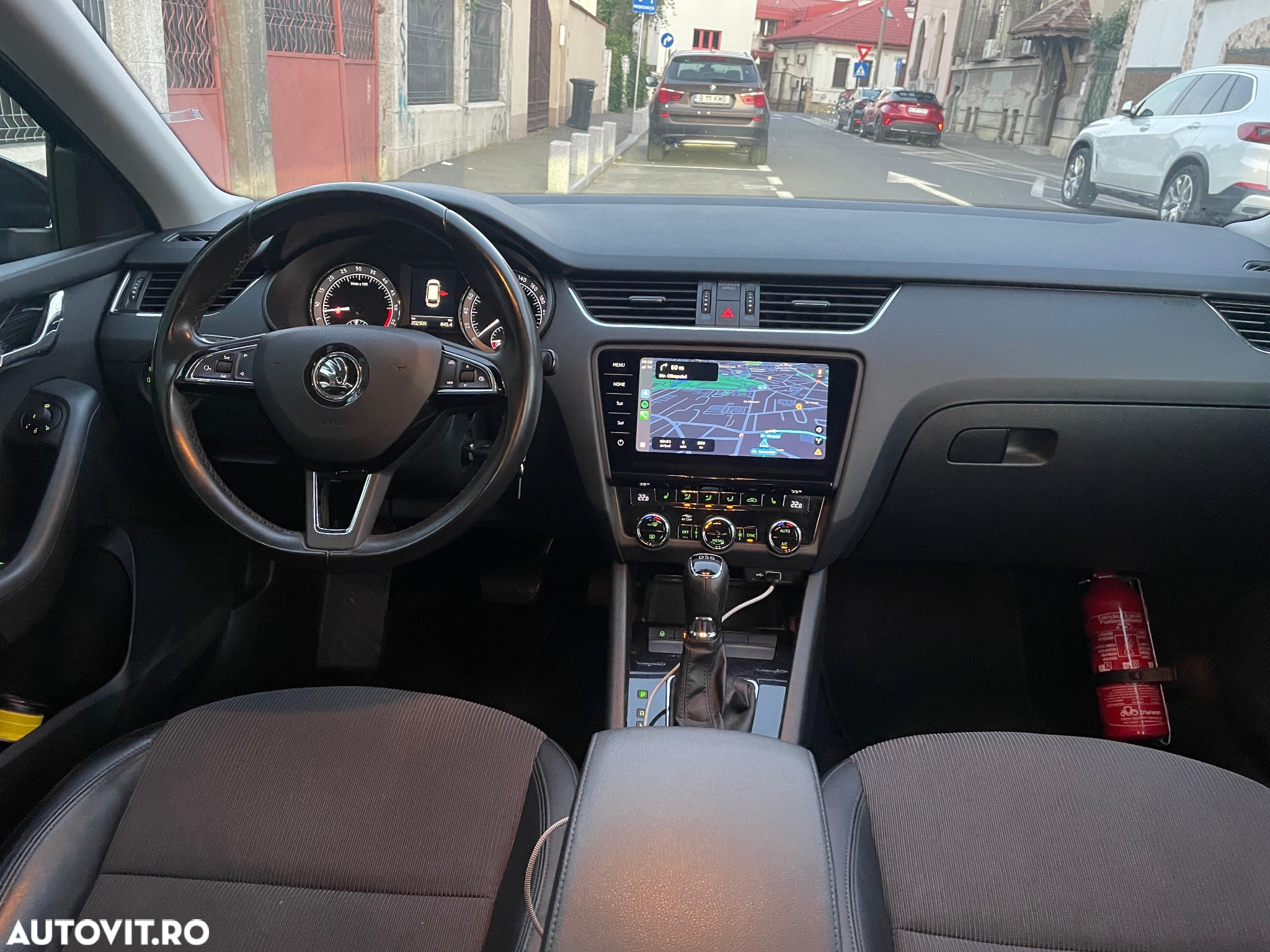 Skoda Octavia 1.6 TDI DSG Ambition - 6